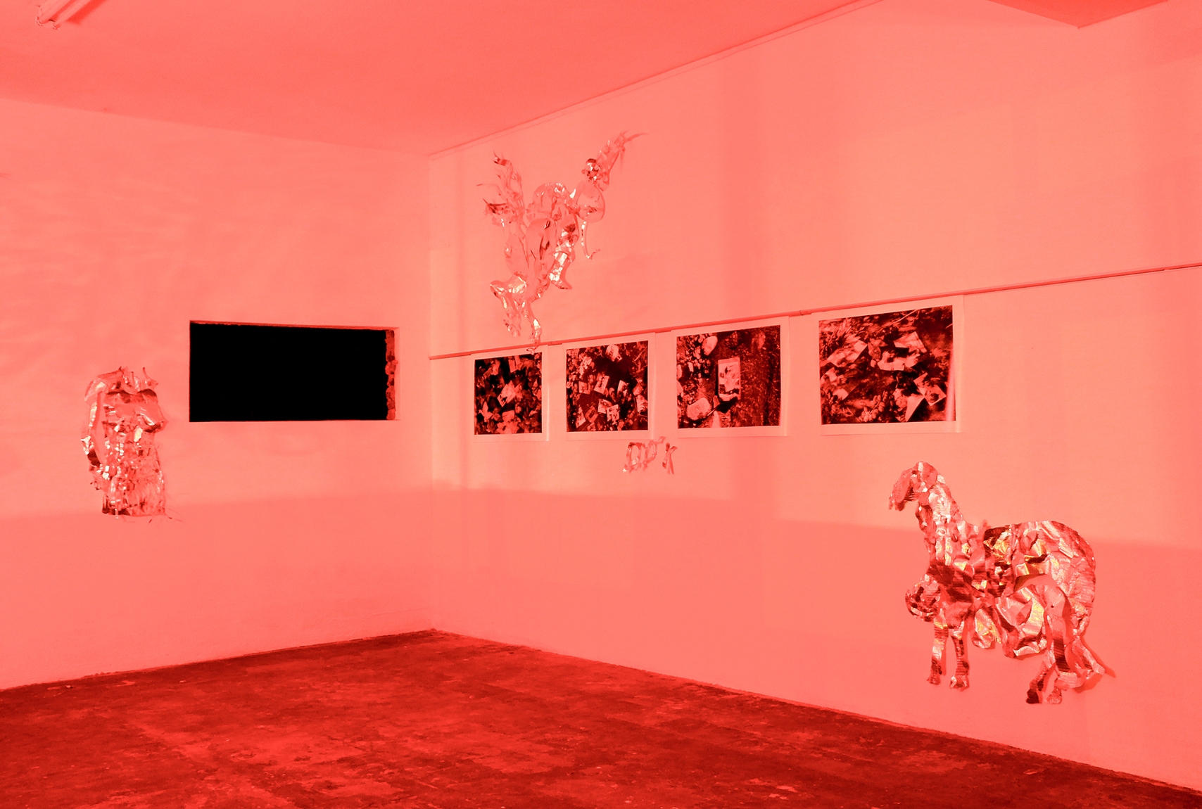 https://www.abrideswardt.com/files/gimgs/th-59_Abri de Swardt Streams Installation View pm POOL.jpg